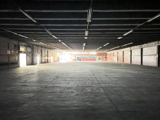 Renta Bodega 2300m Uso Comercial / Industrial -Av 1 Mayo Tlalnepantla Naucalpan