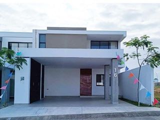 Casa en venta RECÁMARA EN PLANTA BAJA en Fracc. Lomas del Dorado.  ALVARADO,VER.