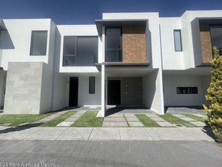 Casa en Venta, San Mateo Otzacatipan, Estado de México LS 24-3366