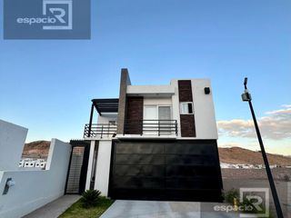 CASA EN VENTA EQUIPADA EN VALLE ESCONDIDO