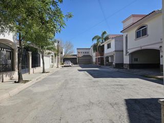 CASA EN VENTA CON DEPARTAMENTO EN COL. SAN ISIDRO TORREÓN, COAHUILA