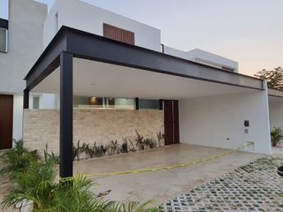 Casa en renta en exclusiva  privada el origen en Xcanatún, Mérida.