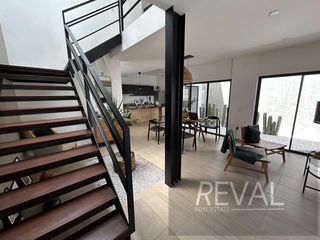 Hermosa Casa en condominio Nuevo Juriquilla en Venta