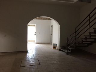 BODEGA RENTA 1350 M2 LOPEZ MATEOS Y PERIFERICO SUR FRANCISCO SARABIA ZAPOPAN