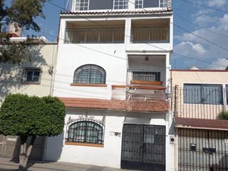 Casa en Venta, Industrial, 5 Recámaras