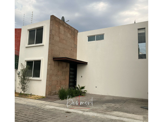 Casa en venta/renta en Fracc. Los Almendros, Santiago Momoxpan