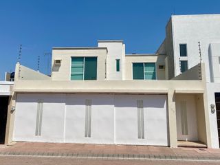 Casa en VENTA en Bosques del Prado Oriente