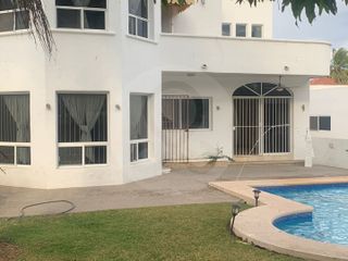 CASA EN EL CID FRENTE A CAMPO DE GOLF Casa en venta en Fraccionamiento Marina Mazatlán