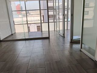 Oficina acondicionada en renta 58 m2. Colonia Juarez