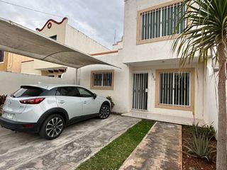 Casa de 3 recámaras con 1 en planta baja, Montecarlo Norte