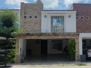 Se vende hermosa casa remodelada en Real del valle