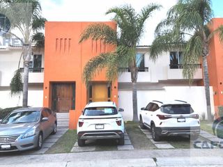 Casa en Venta, Los Naranjos I-Juriquilla
