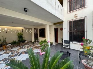 ¡En Venta hermosa casa sobre avenida Mérida 2000!