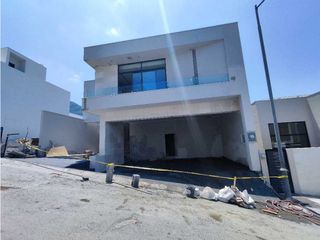 Residencia en Venta Castaños del Vergel en Monterrey