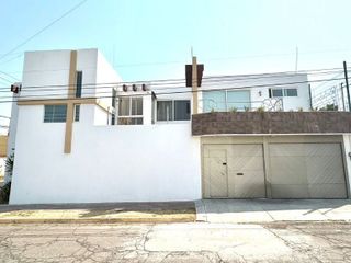 Casa en Venta/Renta en esquina en la 35 Oriente, El Mirador