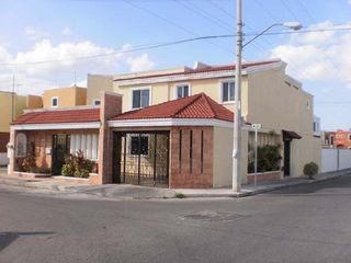 VILLA EN RENTA EN MERIDA F-1210, 2 REC. SAN RAMON NTE $14,000