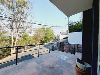 Compra tu casa en Cd Brisa con terraza y mucha luz