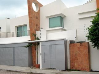Casa amueblada en Renta en  Flamboyanes, Col. Miami