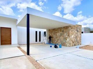 Casa en venta UN PISO 3 recámaras al norte de Mérida