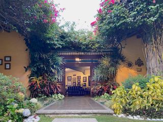 Casa sola en privada con seguridad, Vista Hermosa Cuernavaca, cerca de City Market