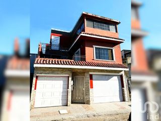 Casa Multifamiliar en Venta cerca del Aeropuerto de Tijuana
