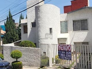 Casa sola en venta en Jardines de Satélite, Naucalpan de Juárez, México