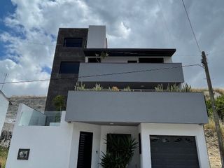 Se vende casa en Lomas de Chapultepec, Tijuana. Cercana a Sonora
