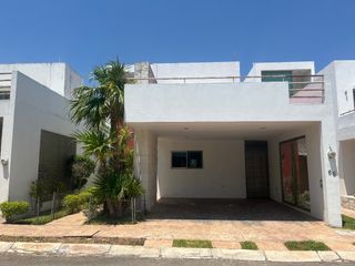 Venta Casa en Privada San Remo Altabrisa Mérida, Yucatán