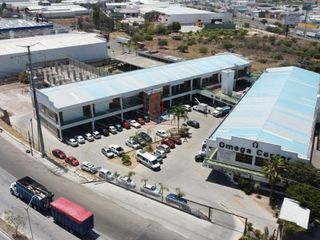 Locales Renta Omega Center Plaza Querétaro 22,000 Frabel R2