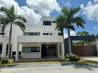 Casa en Venta en Residencial Lantana, Cancún