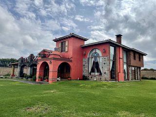 Increíble Residencia en Metepec con GRAN jardín