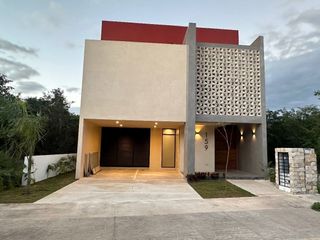 Casa en venta en Paseo Country, al norte de Mérida, Yucatán.