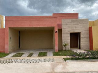 Casa de 3 habitaciones de un piso en privada y piscina al norte de Mérida