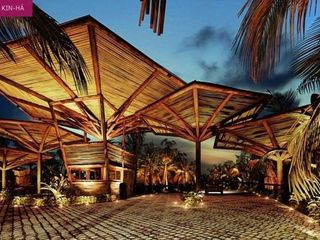 Terrenos en la Playa en Yucatan, en Sisal. Con Club de Playa y con financiamiento