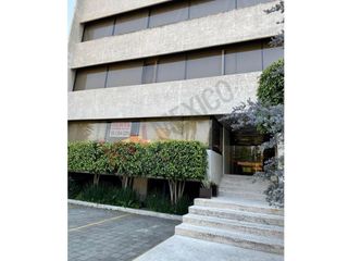 Práctica oficina en renta en San Jerónimo con oficinas privadas, seguridad y bodega