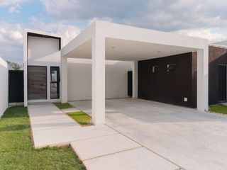 Venta de casa de una sola planta en Bellavista Dzitya, Yucatan,entrega inmediat