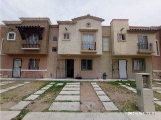 Se vende casa en Real Toledo, fase 8, Pachuca de Soto, Hidalgo.