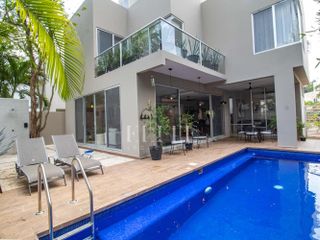 Casa Amueblada en Renta en Residencial Cumbres Cancun