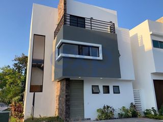 Casa en Venta Residencial AQUA 3 niveles, Cancun Quintana Roo