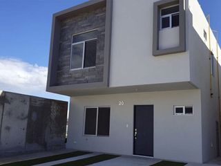 Se renta casa en Residencial Tossa, Tijuana