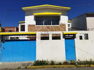 Casa Sola en Renta para Oficinas, Valle Don Camilo. Toluca.