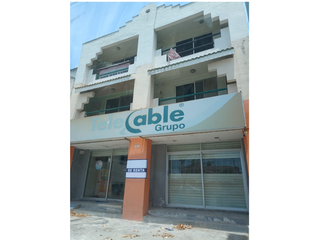 Edificio con locales y departamentos en venta en Campeche
