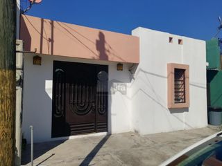Casa sola en venta en Residencial las Puentes, San Nicolás de los Garza, Nuevo León