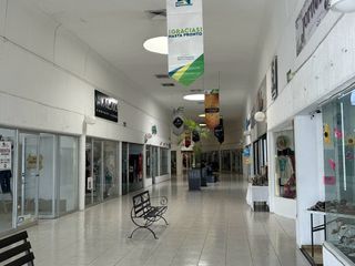 Local en renta Plaza Universidad