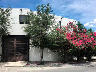 Casa en venta en Praderas de la Silla, Guadalupe