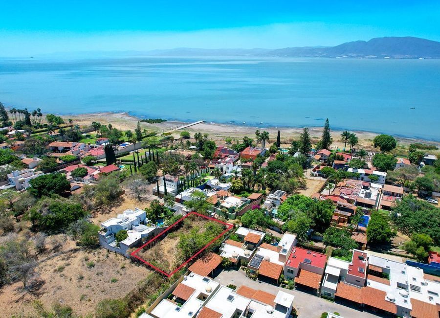 Terreno en venta en Ajijic, Jalisco.