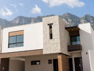 Casa en venta en Valle de Cumbres en Monterrey