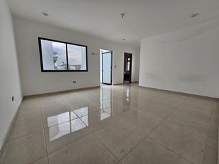 Casa en condominio en Milenio (3 recamaras,2 plantas)