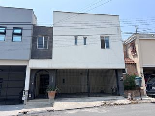 Casa en Renta en San Pedro Garza García