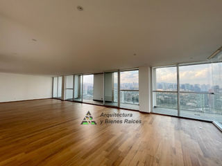 Espectacular PH en Venta (Tres Cumbres)